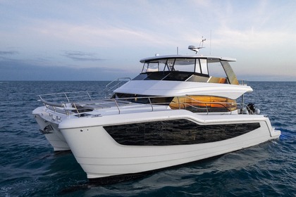 Charter Motorboat  Aquila 50 Yacht Cannigione