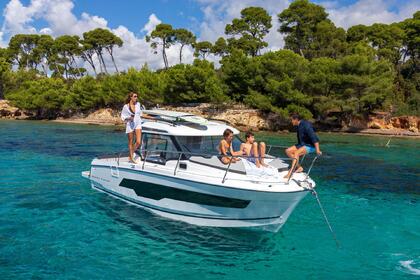 Hire Motorboat Jeanneau Merry Fisher 795 S2 Saint-Raphaël