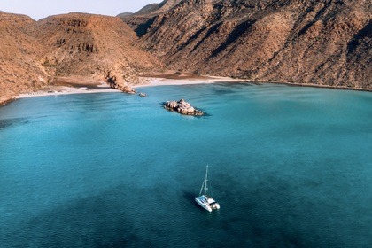 Location Catamaran Lagoon Lagoon 450 Flybridge La Paz