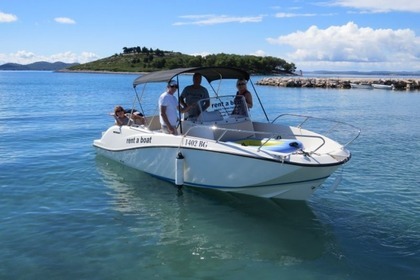 Charter Motorboat QUICKSILVER ACTIV 675 OPEN Pakoštane
