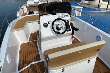Charter Motorboat ASTILUX AX 600 OPEN Benalmádena