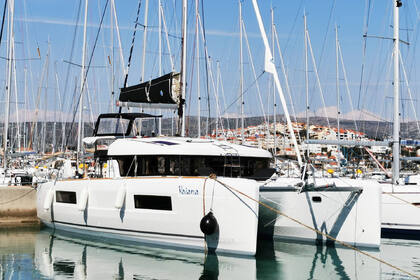 Charter Catamaran Lagoon Lagoon 40 Krk