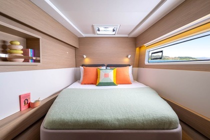 Location Catamaran Lagoon Lagoon 43 Furnari