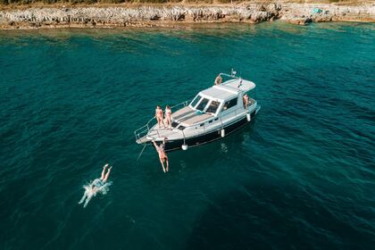 Verhuur Motorboot Pula  4-hour private tour Sas Vektor Pula