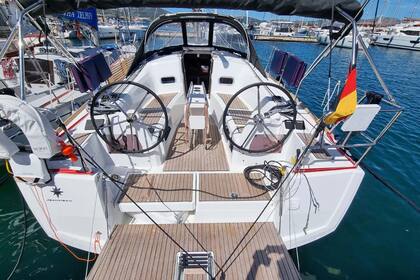 Aluguel Veleiro Jeanneau Sun Odyssey 349 - 2 cab. Golfo Aranci