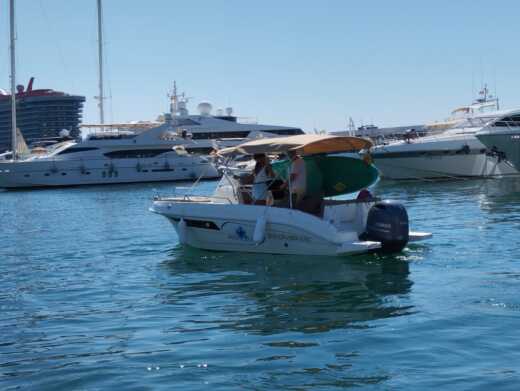 Palma de Mallorca Motorboat Pacific Craft 630 Sun Cruiser alt tag text