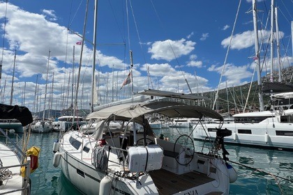 Charter Sailboat Bavaria Yachtbau Bavaria Cruiser 41 - 3 cab. Brač