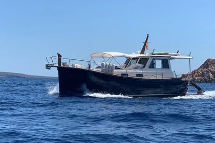 Charter Motorboat MENORQUIN YACHTS MENORQUIN 120 Mahón
