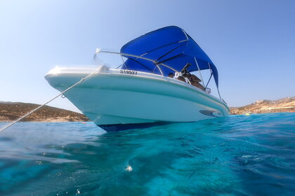 Charter Motorboat Ranieri Shark 17 Saint Julian's