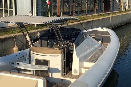 Noleggio Gommone Magazzu Mx13 Coupe Golfo di Marinella