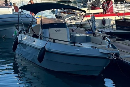 Hire Motorboat Gaia LIMITED EDITION Poreč