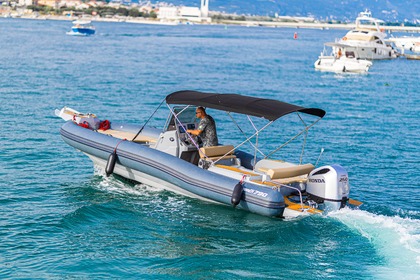 Charter RIB Marlin 790 Dynamic Trogir