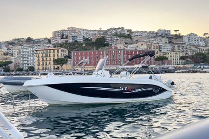 Verhuur Motorboot Trimarchi 570 S SUZUKI 40/70CV GUIDA SENZA PATENTE NAUTICA Napels