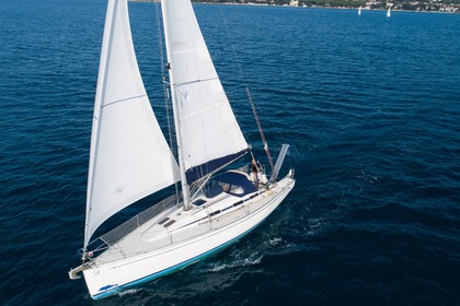 Rental Sailboat BAVARIA 38 MATCH Castiglioncello