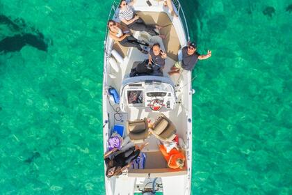 Noleggio Barca a motore Jeanneau Cap Camarat 6.5 Cc Larmor-Plage