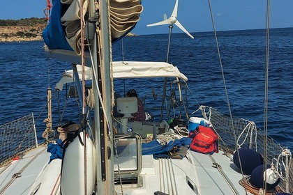 Noleggio Barca a vela Tecnocantieri Arrogance 12 Sliema