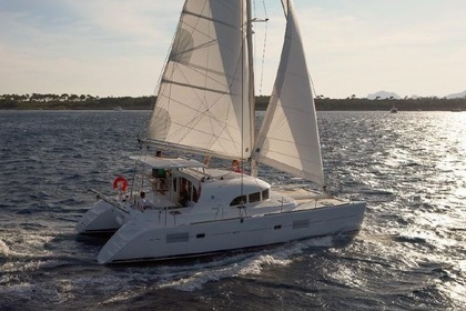 Hire Catamaran LAGOON 380 Lefkada