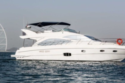 Aluguel Iate a motor GULF CRAFT 2015 Dubai