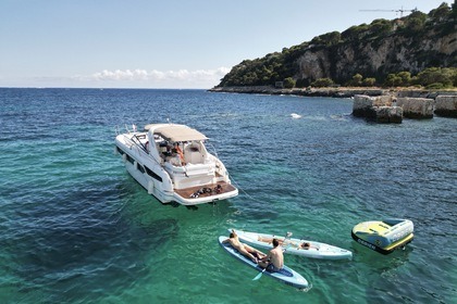 Hire Motor yacht Bavaria Bavaria S40 Cannes