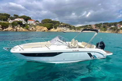 Charter Motorboat Beneteau FLYER 8 SUNDECK Bandol