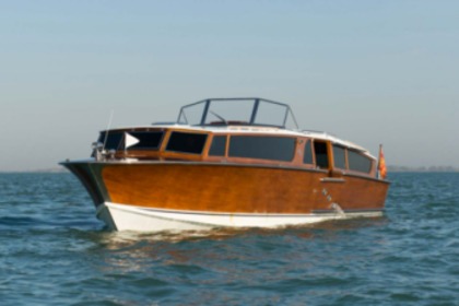 Alquiler Lancha Barca di lusso in legno Grand Water Limousine Venecia