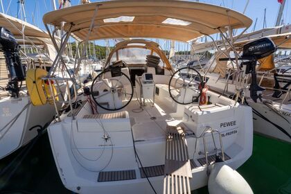 Ενοικίαση Ιστιοπλοϊκό σκάφος JEANNEAU SUN ODYSSEY 389 Saint-Mandrier-sur-Mer