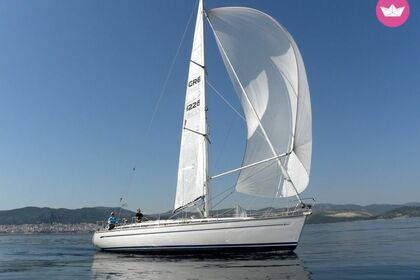 Hire Sailboat BAVARIA 44 Keramoti