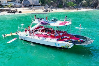 Location Catamaran 65' Trimaran Waterslides Puerto Vallarta