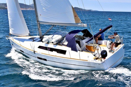 Charter Sailboat DUFOUR 382 Grand Large Croatia