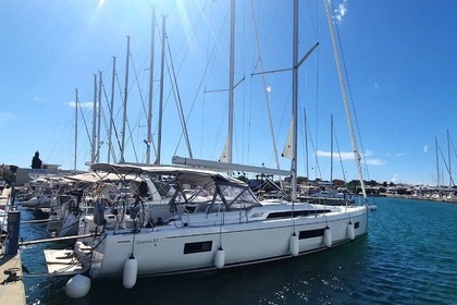 Charter Sailboat Beneteau Oceanis 51.1 Sukošan