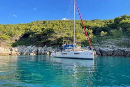 Charter Sailboat  Sunsail 44 SO Saint George's