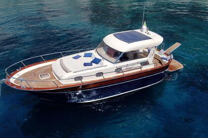 Charter Motorboat gozzo sorrentino luxury apreamare 100 Sorrento