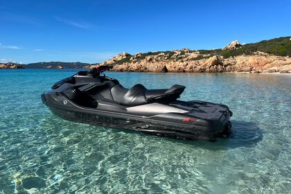 Noleggio Moto d'acqua Seadoo Seadoo RXP RS 300 cv 3 posti Portisco