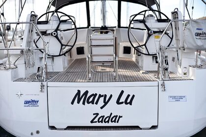 Ενοικίαση Ιστιοπλοϊκό σκάφος Jeanneau Jeanneau 54 - 5 + 1 cab.	 Τρογκίρ