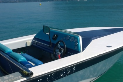 Location Bateau à moteur OCQUETEAU BOXER RACING Ancy