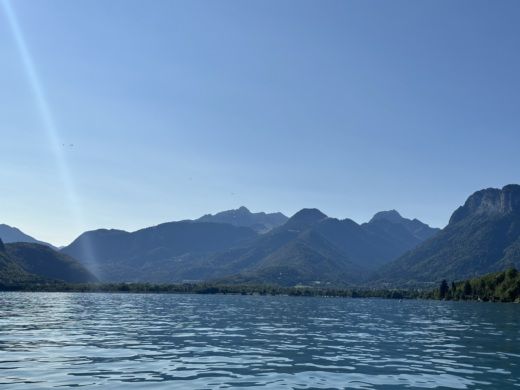 Annecy Motorboat Bayliner Élément 160 alt tag text