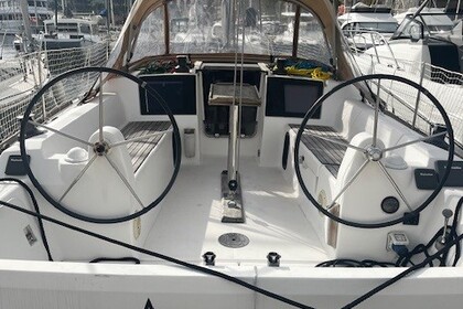 Hire Sailboat Dufour DUFOUR 350 GL (3 cabines) Marseille