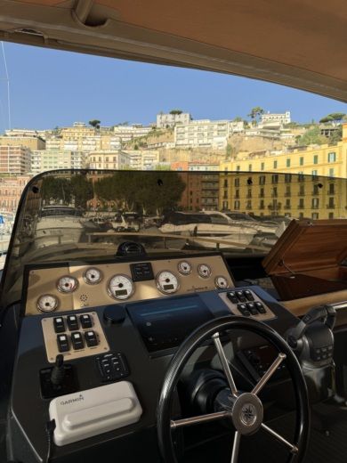 Неаполь Motorboat Nautica Esposito Positano 38 ( con stabilizzatore seakeeper 3 ) alt tag text