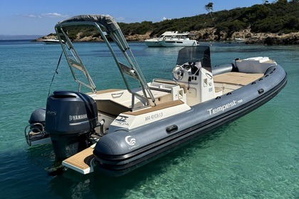 Hire RIB Capelli Tempest 700 luxe Hyères