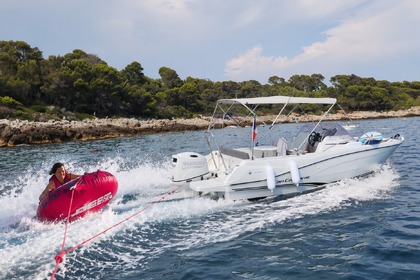 Aluguel Lancha Jeanneau Cap Camarat 6.5 / sports tractés Antibes