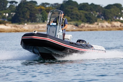 Location Semi-rigide Zodiac Pro 550 La Trinité-sur-Mer