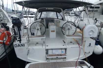Charter Sailboat BENETEAU Oceanis 38.1 "Dani" Cannigione