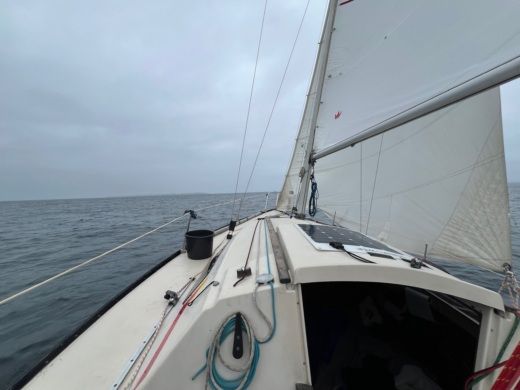 Quiberon Sailboat Bénéteau First 25 alt tag text