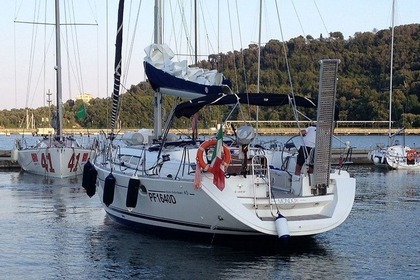 Charter Sailboat JEANNEAU SUN ODYSSEY 45 Fezzano
