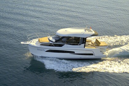 Miete Motorboot Nautic Yachts N880 Pula