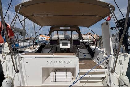 Hire Sailboat 3 DUFOUR 390 - M A (3D/2C/0P) Hyères
