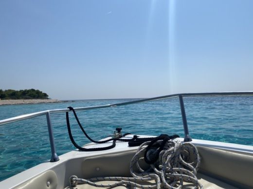 Zadar Motorboat Aquamar Samoa 19 alt tag text