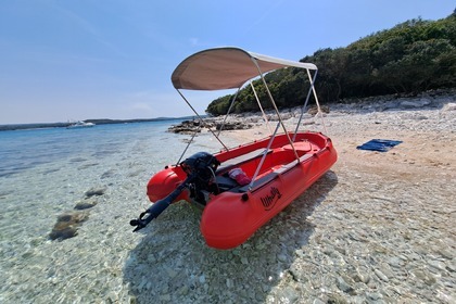 Noleggio Barca senza patente  2023 Whaly 370 Rovigno