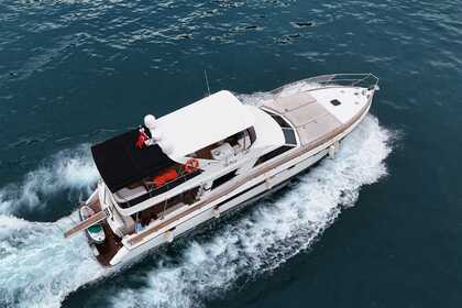 Hire Motor yacht Fairline 2002 Antalya