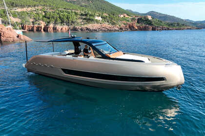Noleggio Barca a motore invictus Invictus 460TT Cannes